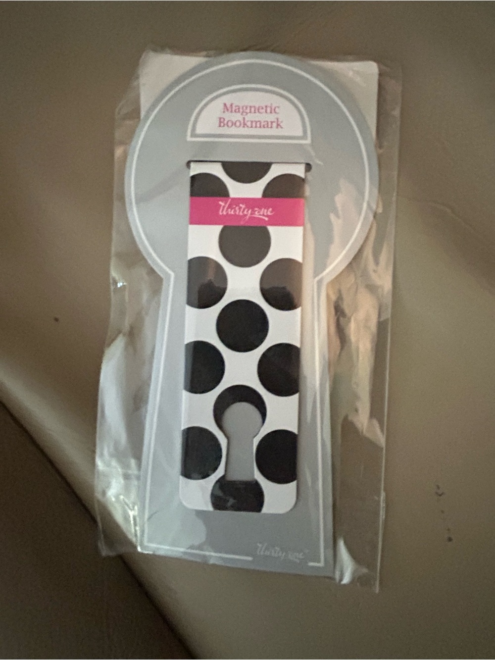 NWT Thirty-One Polka Dot Magnetic Bookmark - Black & White
